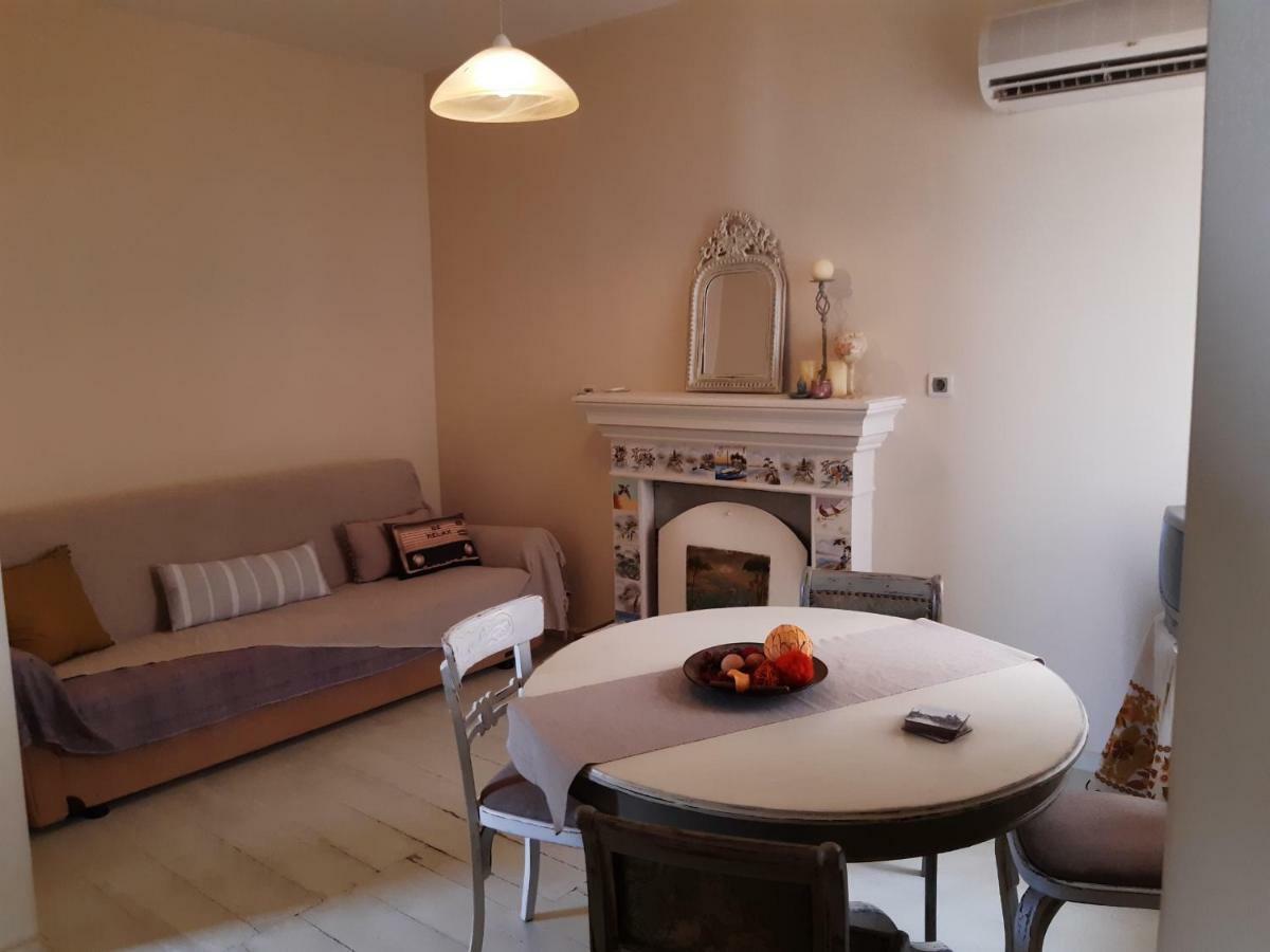 הוילה Artistic House In Limni Evias מראה חיצוני תמונה