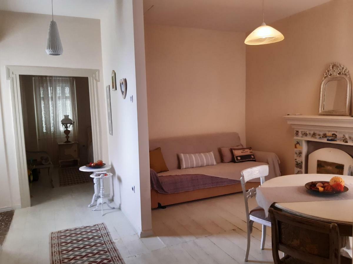 הוילה Artistic House In Limni Evias מראה חיצוני תמונה