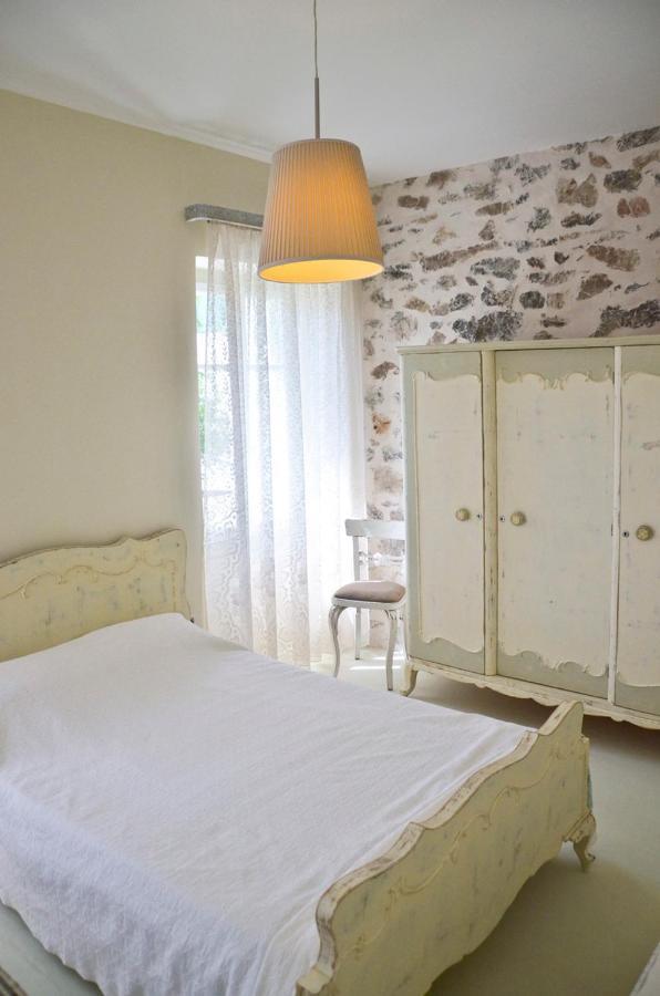 הוילה Artistic House In Limni Evias מראה חיצוני תמונה